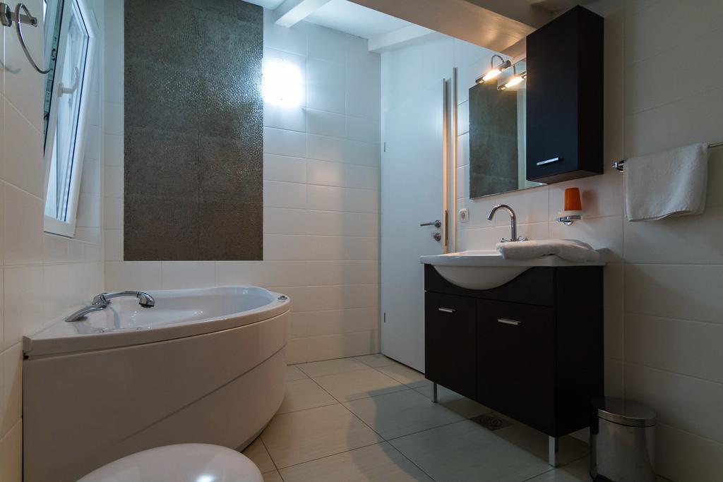 Apartments Marco Polo Banjol Ruang foto