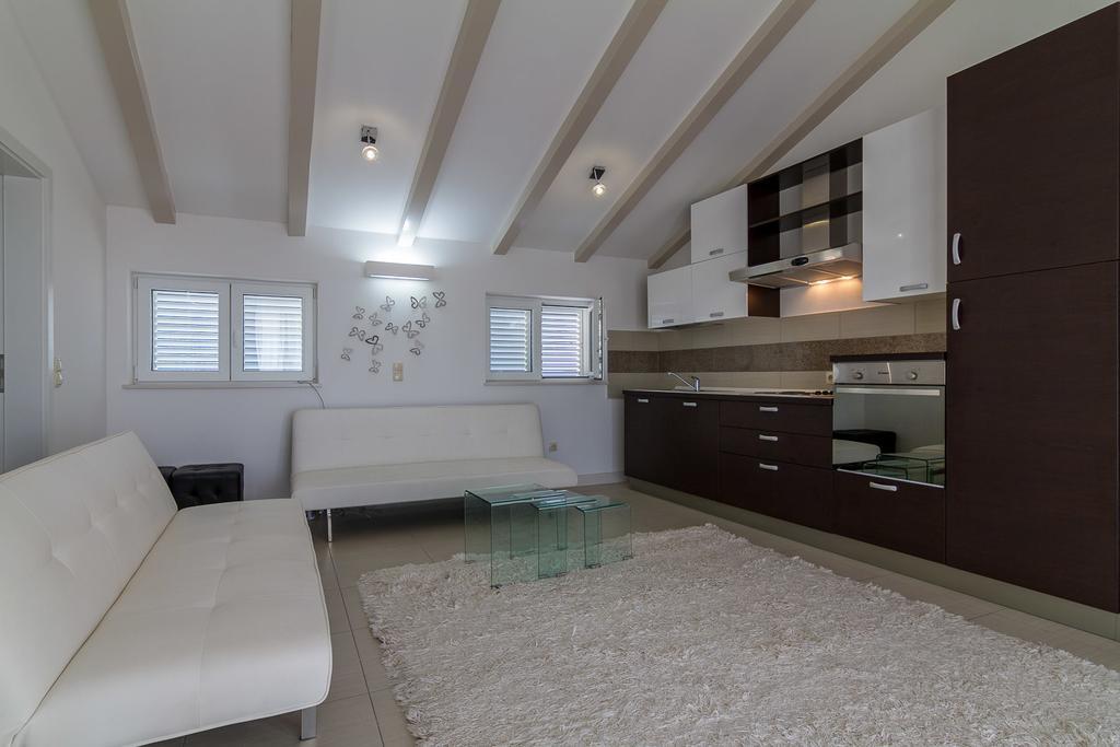 Apartments Marco Polo Banjol Ruang foto